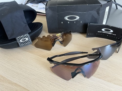 Vintage black oakley frame - vintage, m