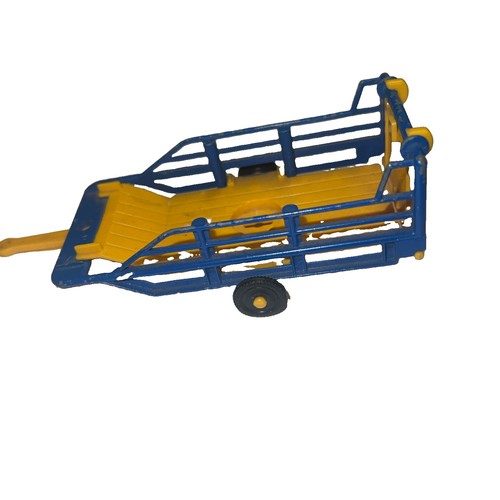 Britains farm 9557 - farm,