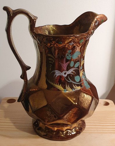 Antique gold lustre - antique,