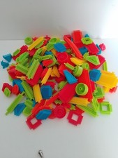Bristle blocks 189 - 189, pieces