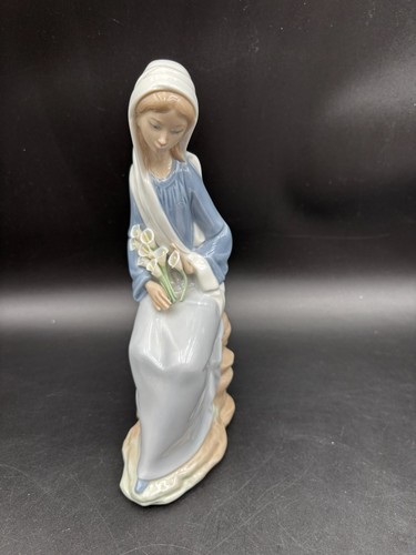 Lladro sitting girl - lladro, “sitting