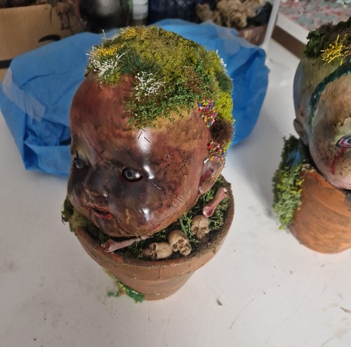 Plantpot doll head - plantpot,