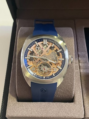 Favre leuba chief skeleton - leuba,