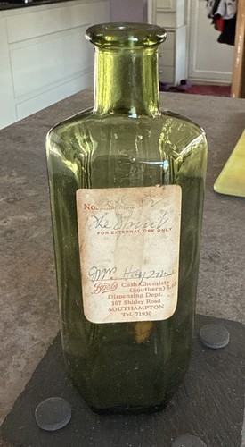 Hexagonal 8oz green - hexagonal, antique