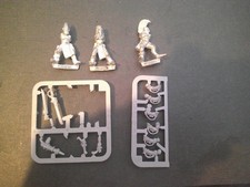 3 Eldar Guardians metal bodies