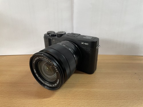 Fujifilm mirrorless - x-m1,