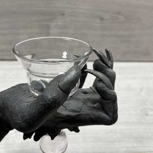 Vintage gothic claw - gothic,