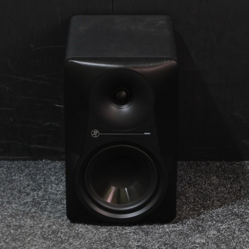 Mackie mr624 powered - 6.5'',