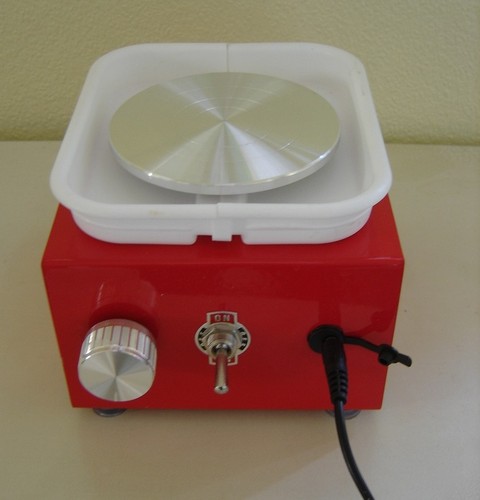 Mini electric pottery wheel