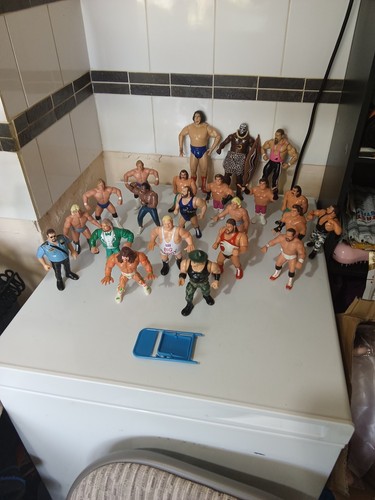 Wwe figures bundle large - figures,