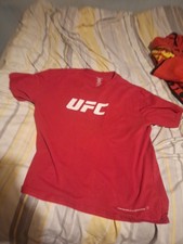 Red UFC T-shirt Size XL Men's