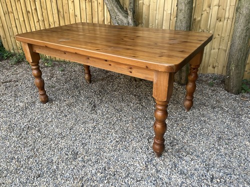 Vintage solid turned pine - vintage, 6-8