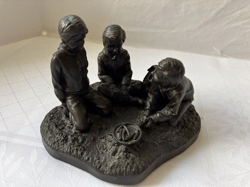 Heredities figurine boys - heredities,