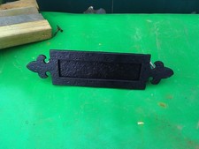 1  UNUSED CAST IRON LETTERBOX
