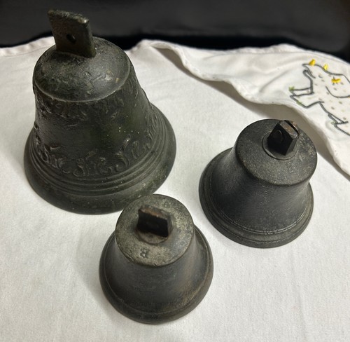 Bronze bells antique - x, 3