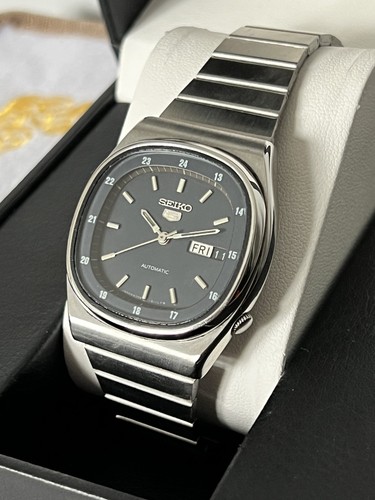 Seiko 7009 8740 black round - seiko,