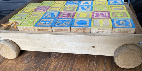 Pull along cart with learning - pull,