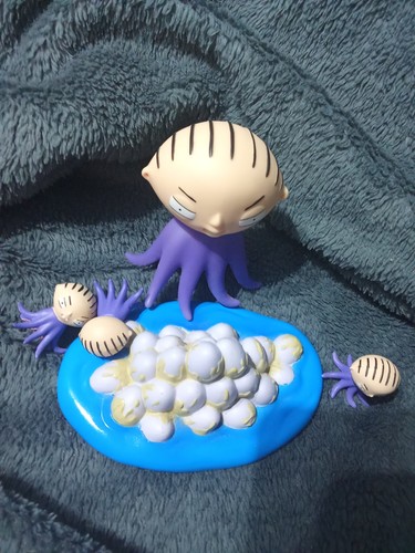 Mezco toyz family guy series - guy, 2