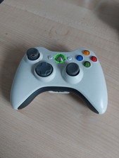XBOX 360 Wireless Controllers x 2