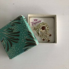 Vintage: 1960s Exquisite