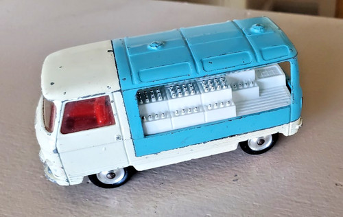 Totally original corgi 466 - corgi,