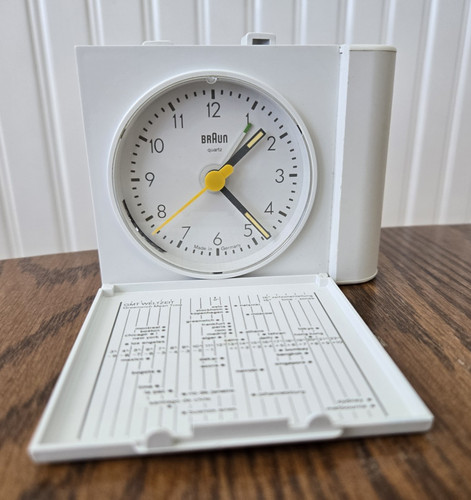 Vintage braun travel alarm - braun,