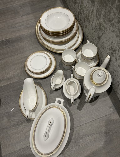 Spode gold rim - dinner, set
