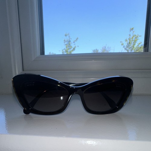 Chanel women cat - cat, eye