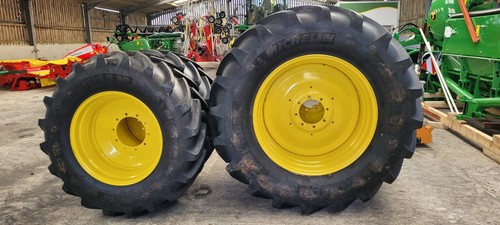 New pair 650 65x38 michelin - 650/65x38,