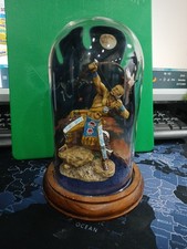 A NATIVE AMERICAN Indian WARRIOR WITH A BOW IN FULL COSTUME DISPLAY Collectables