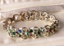 Vintage Jewelcraft Flower