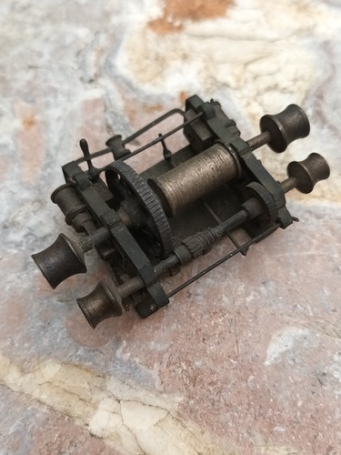 Siver plated model - , winch