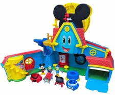 W/ 4 FIGURES Disney Junior