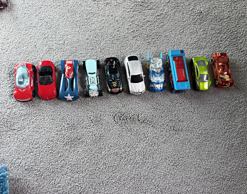 Hot wheels diecast - hot,