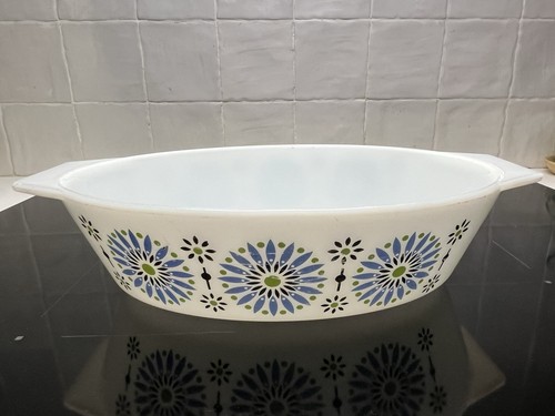 Pyrex blue iris - medallion, jaj