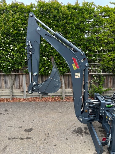 Avant loader used - avant,