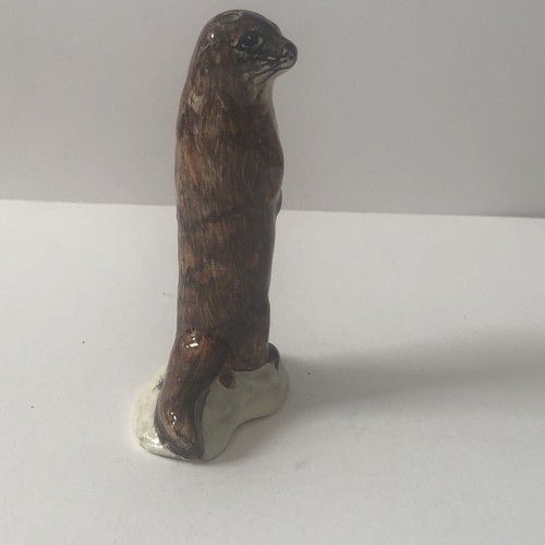 Rare pie funnel otter - -, otter-