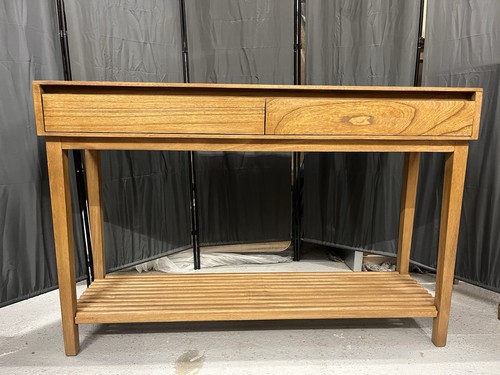 Fishe lilly media console - fishe, &