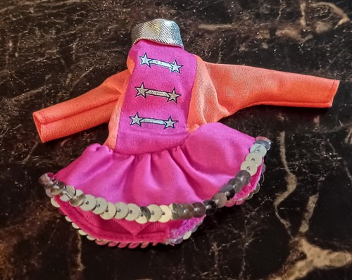 Vintage 1992 barbie majorette - vintage,