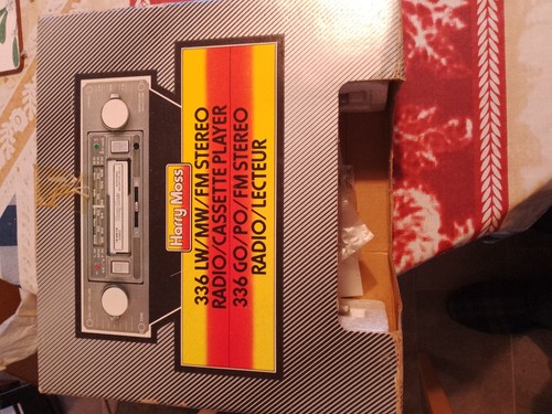 Vintage harry moss car radio - harry,