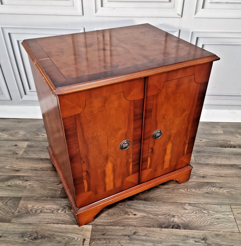 Vintage record cabinet - vintage, tv