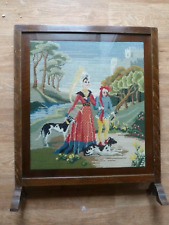 ANTIQUE EMBROIDERED TAPESTRY OAK FIRE SCREEN FIREPLACE DISPLAY VGC.