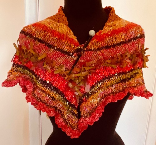 Lucci yarns shawlette hand - lucci,