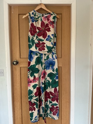 Zara satin feel - sleeveless, cut