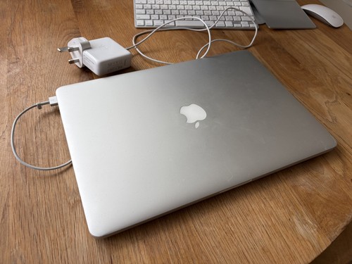 Apple macbook pro a1398 - pro,