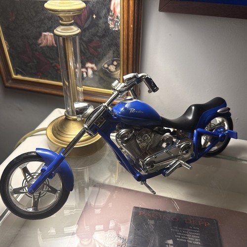 Bratz motorcycle blue and - in,