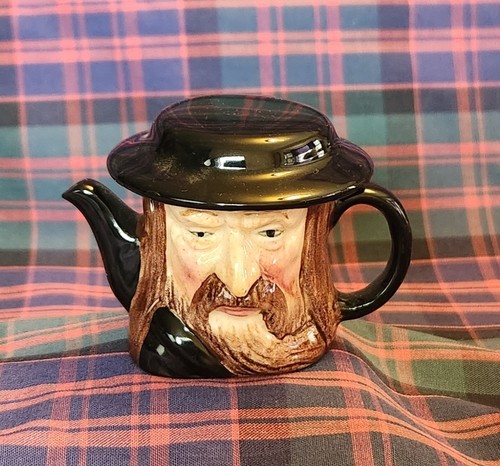 Miniature toby teapot - miniature, fagin