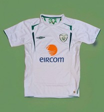 Original Authentic Umbro Ireland 2006 2007 Away Shirt Mens Medium Soccer Jersey
