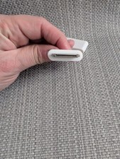 Official Apple iPad 30-pin