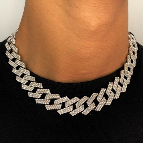 Iced cuban link out prong - prong, vvs